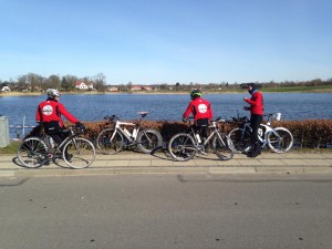 Cykeltur til Jels for at heppe på Mikkel, Michael og Brian.