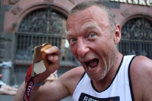 Brian Eriksen i mål v/Ironman Frankfurt.