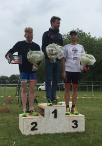 Martin B 3ér til Karup Duathlon. Pr på 10 km løb og klart hurtigste cykelsplit af alle.